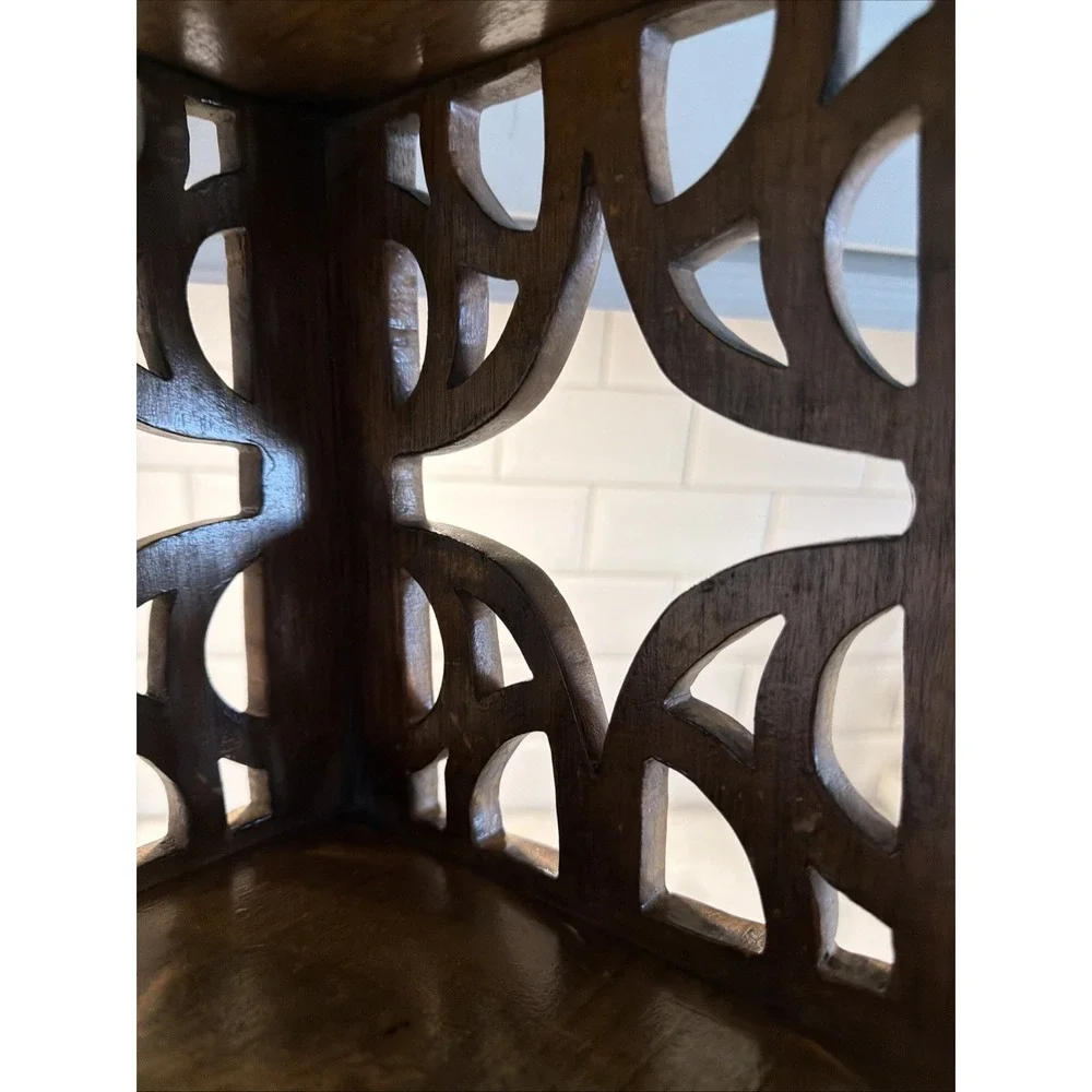 Vintage Butler 24in Corner Shelf Wood Fretwork Victorian Ornate Scrollwork GW005
